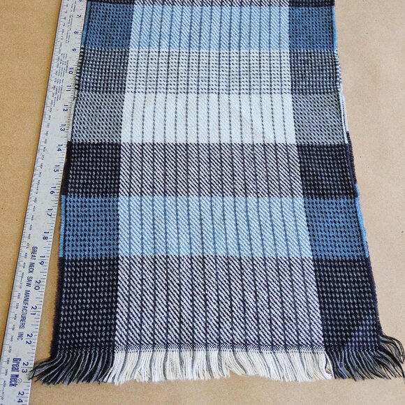 Black women's gloves & multicolor muffler - Picture 5 of 6